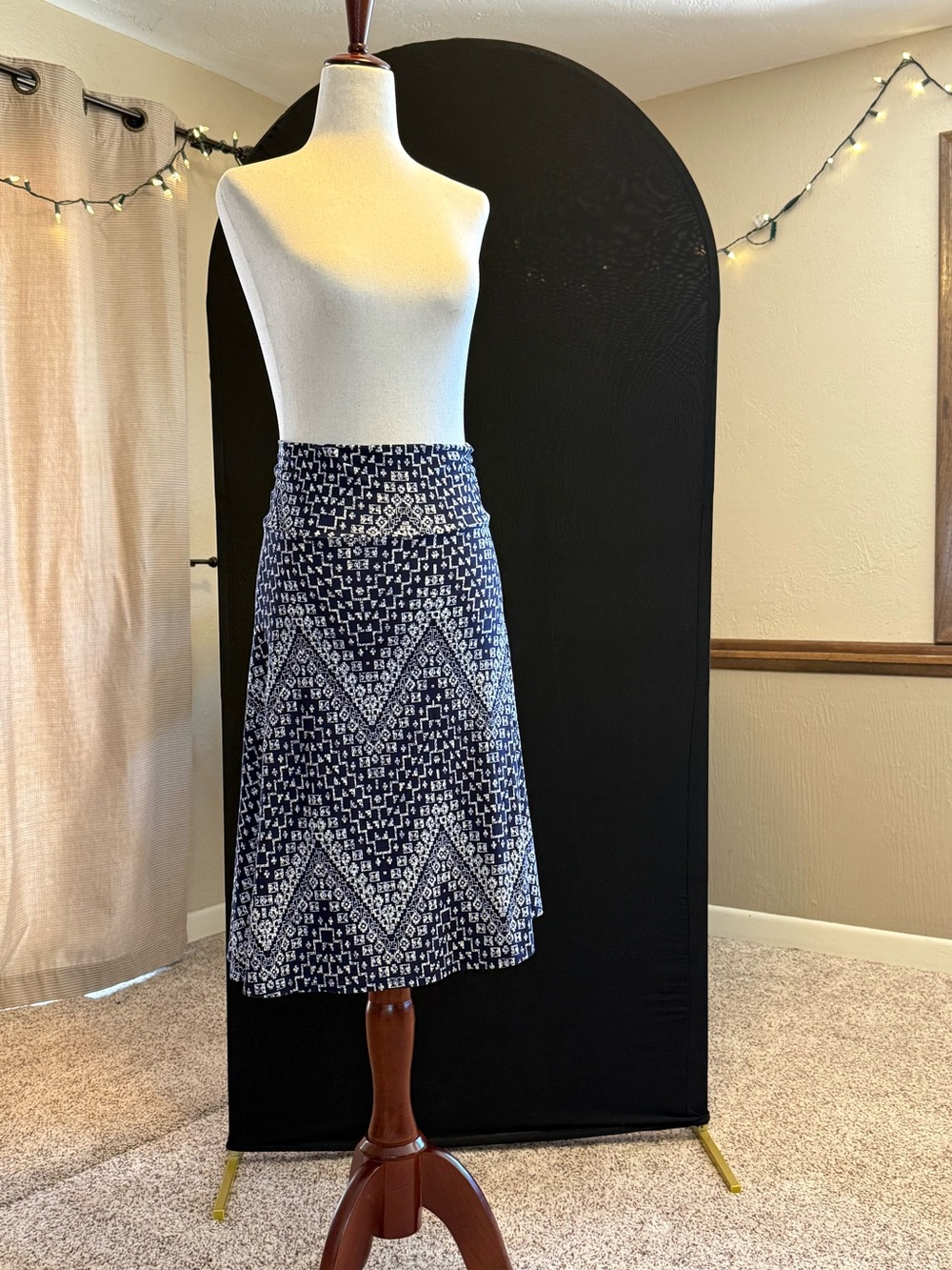 Navy Printed Midi Skirt - Picture 5 of 7